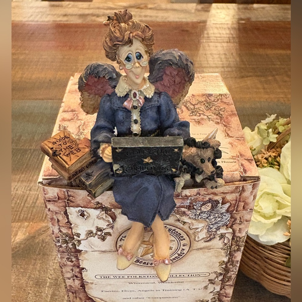Boyd’s Bears WEE FOLKSTONE Angels in Training “Electra” Angelbyte FIGURINE!